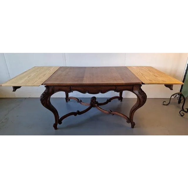 Extendable Dining Table in Oak For Sale - Image 3 of 8