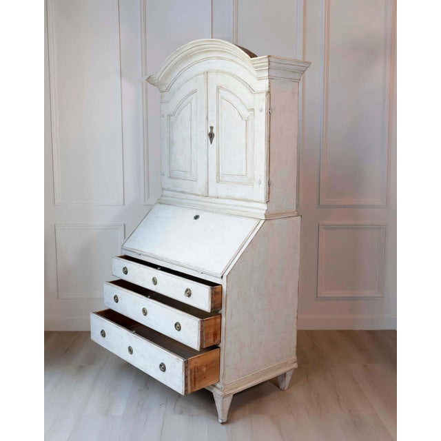 Writing cupboard from around 1800 hundered in pine, Sweden For Sale - Image 13 of 13