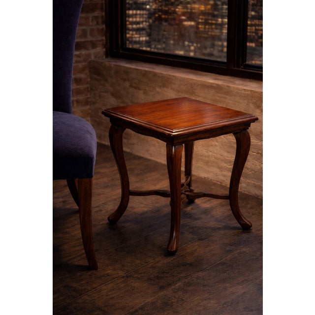 French Provincial Mid 20th Century French Provincial Walnut Scalloped Side Table With Cabriole Legs – Elegant Square Lamp Table For Sale - Image 3 of 7