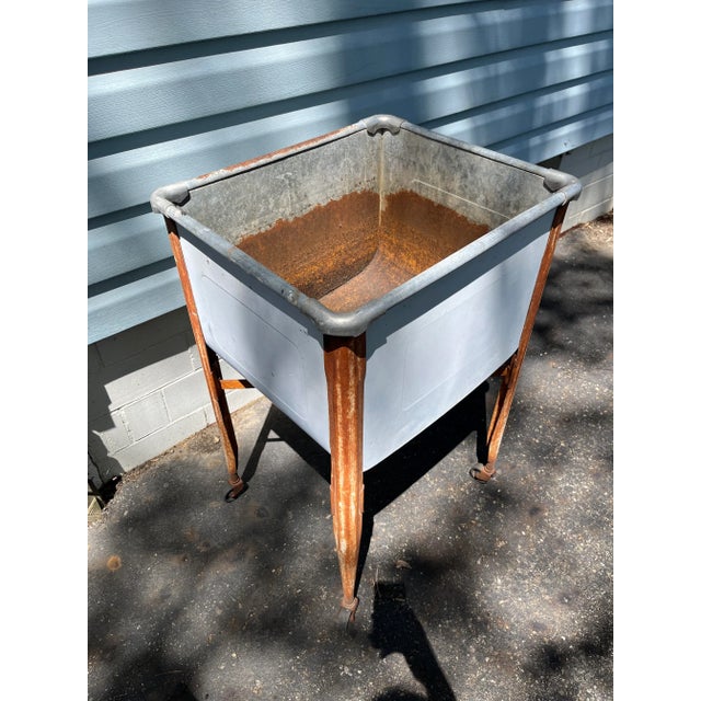 Mid 20th Century Mid 20th Century One Piece Wash Tub For Sale - Image 5 of 8