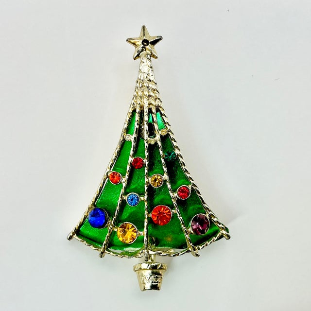 1970s Vintage Hollywood Regency Boho Chic Americana Christmas Tree Bejeweled Brooch, Beatrix Jewelry For Sale - Image 6 of 6