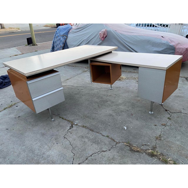Mid-Century Modern Vintage Mid Century Modern Aluminum Gordon Bunshaft Style Retro Modernist Desk. Unmarked For Sale - Image 3 of 12