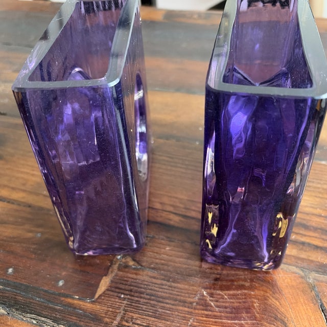 A Pair Blenko Amethyst Glass Block Vases, Circa 1960s - Vintage Blenko Amethyst Glass #6944 Cube Vases Brutalist Style Vases by Joel Philip Myers For Sale - Image 9 of 10