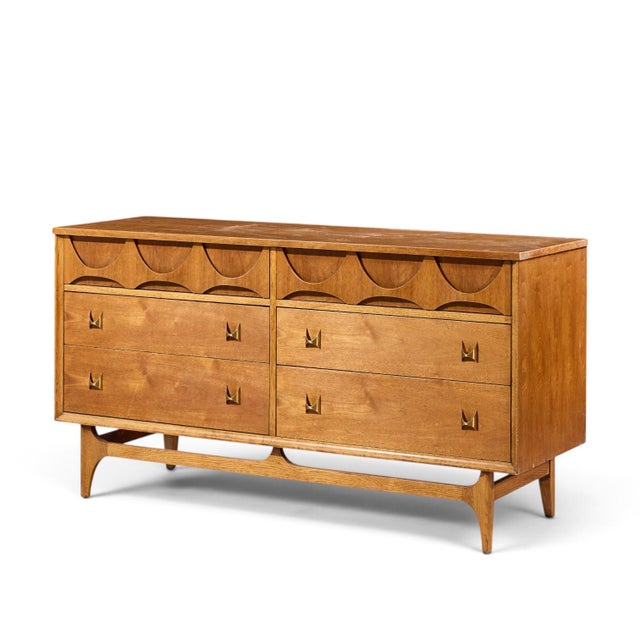 Mid-Century Modern Broyhill Brasilia Mid Century Walnut and Brass 6 Drawer Dresser For Sale - Image 3 of 9
