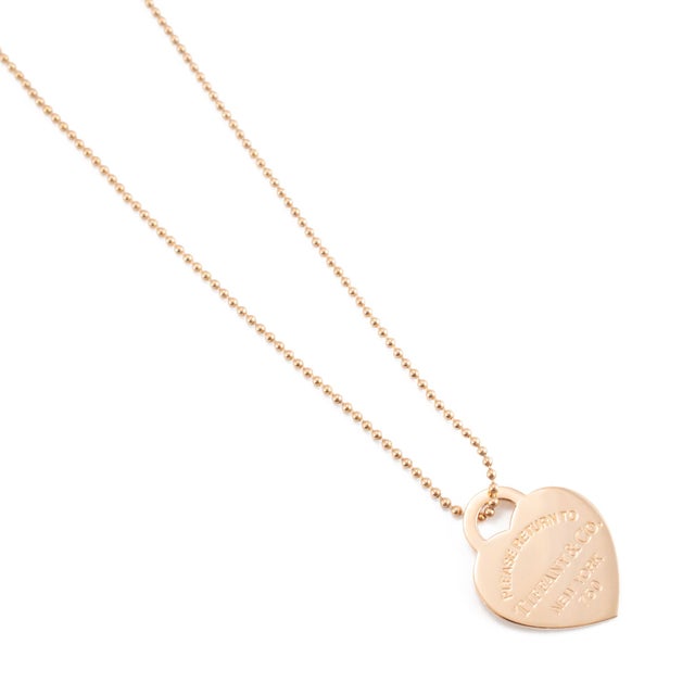 Modern Tiffany & Co. Return to Tiffany Large Heart Tag 18k Rose Gold Pendant Necklace For Sale - Image 3 of 8