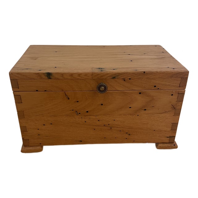 Small Rustic Vintage Dovetail Joinery Desk Dresser Top Wooden Travel Trunk Chest For Sale