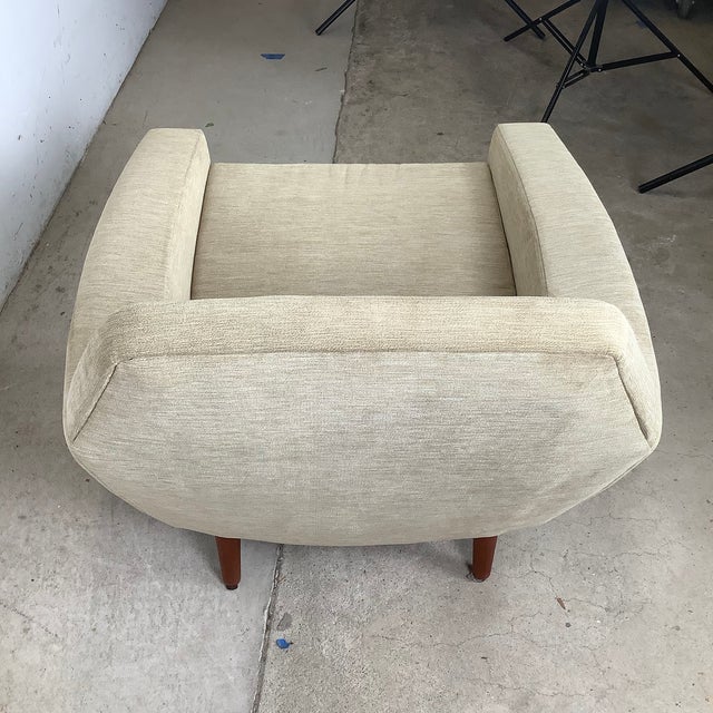 Scandinavian Modern Lounge Chair and Ottoman — Faceted Back, Walnut Legs, Recently Reupholstered, 1960s For Sale - Image 15 of 16