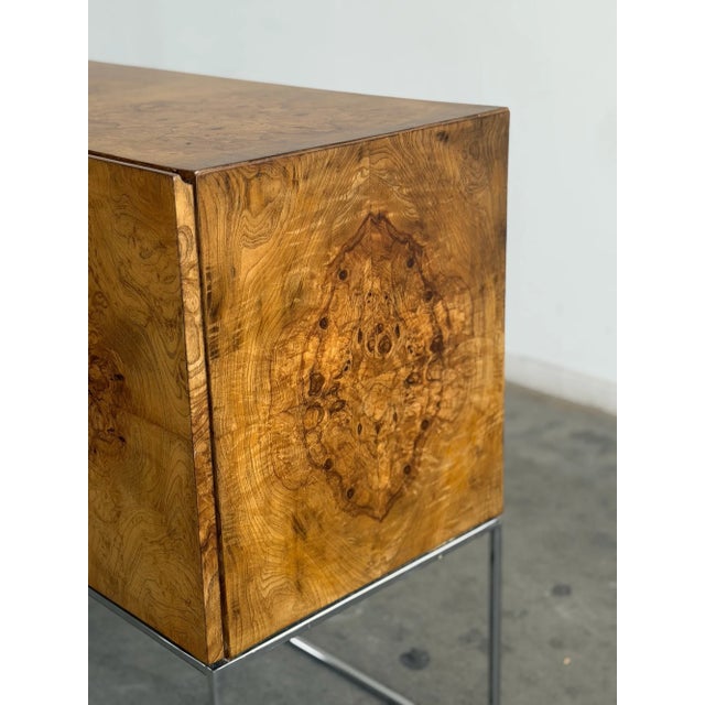 1970s Milo Baughman for Thayer Coggin Burl Wood Credenza For Sale - Image 13 of 13