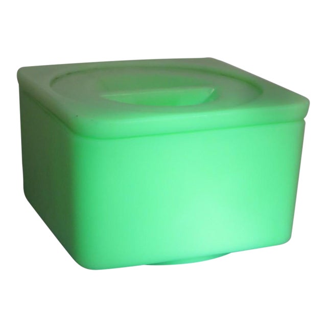 Jeanette Poinsetta Jadeite Refrigerator Dish With Lid 1930s Uranium Glass 4753b For Sale