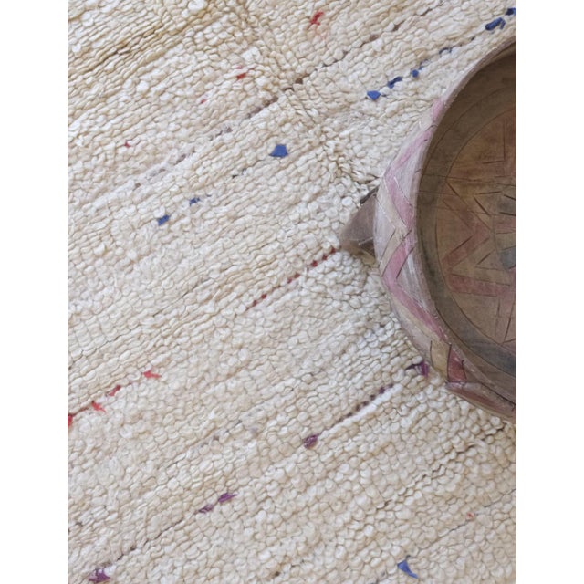 Cream 1980s Kilim Beni Ourain Square Rug - 6.1 X 6 Ft For Sale - Image 8 of 8