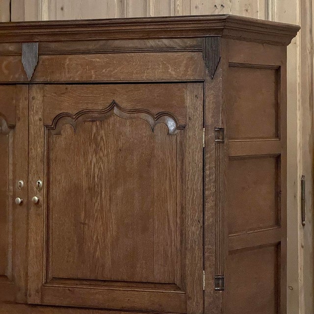 Late 18th Century 18th Century Georgian Period English Oak Linen Press For Sale - Image 5 of 18