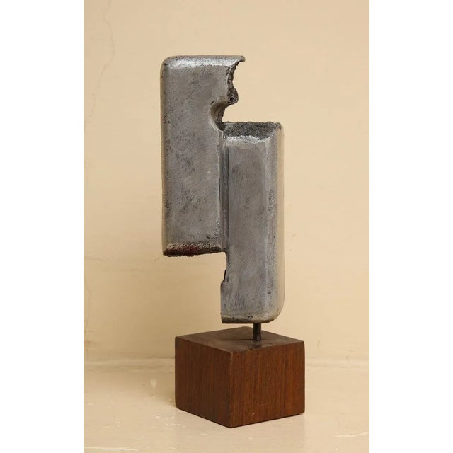 1972 "Closed Column" Contemporary Abstract, Silver Gray Aluminum Sculpture by Gerald Siciliano For Sale - Image 11 of 11