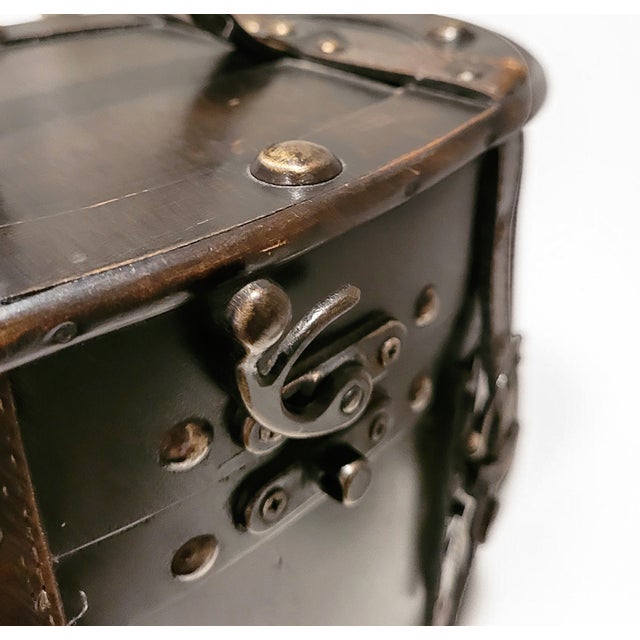 Black Art Deco Hat Box in Wood, Leather and Brass, 1920s For Sale - Image 8 of 14