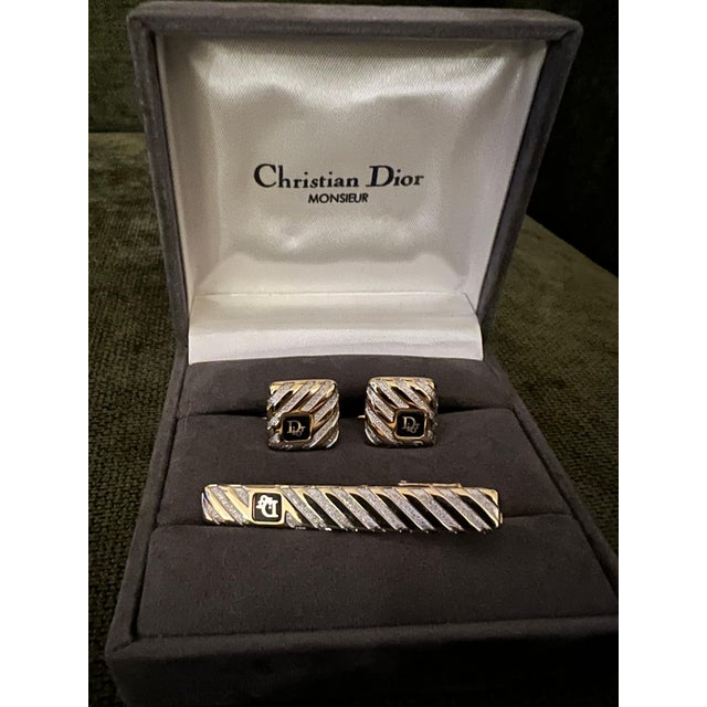 Vintage Christian Dior Gold Plate & Onyx Cufflinks Circa 1990 In Original Case For Sale - Image 12 of 18