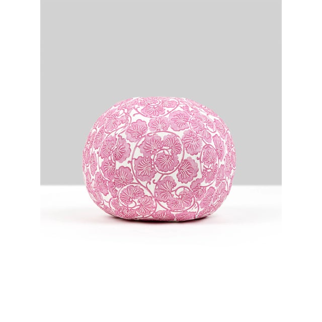 Contemporary The House Of Scalamandré May Circle Pillow In Azalea For Sale - Image 3 of 3