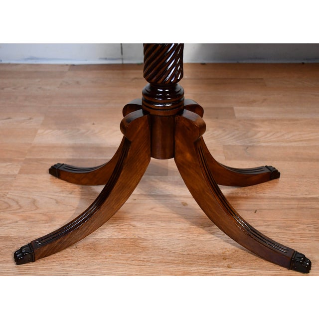 Pair of 1950s English Regency Style Mahogany Pembroke Drop-Leaf Accent Tables For Sale - Image 4 of 14