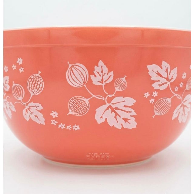 1960s 1960s Pyrex Gooseberry Cinderella Bowl Set of 4 For Sale - Image 5 of 7