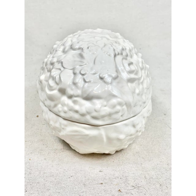 Late 20th Century Vintage Large Ceramic Egg Box For Sale - Image 5 of 9