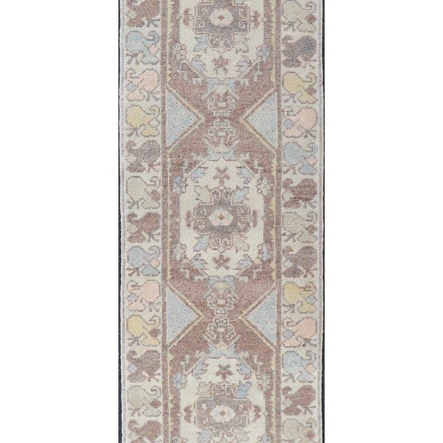 Traditional Classic Medallion Design Turkish Oushak Runner in Soft Pastel Tones For Sale - Image 3 of 14