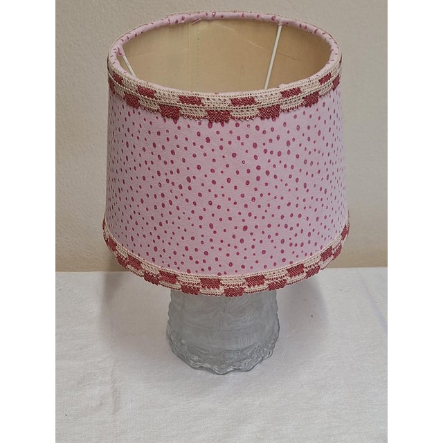 Vintage Table Lamp with Frosted Relief Glass Base and Pink Fabric Shade, 1970s For Sale - Image 6 of 9