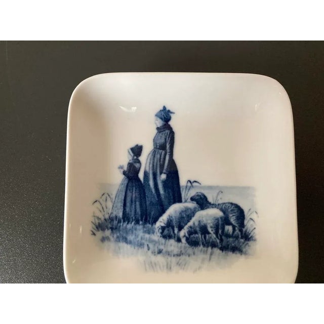 Ceramic Antique Danish Porcelain White & Blue Jewelry Dish by Royal Copenhagen For Sale - Image 7 of 12