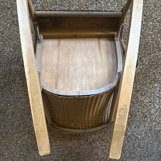 Late 20th Century Child’s Rocker For Sale In Los Angeles - Image 6 of 9