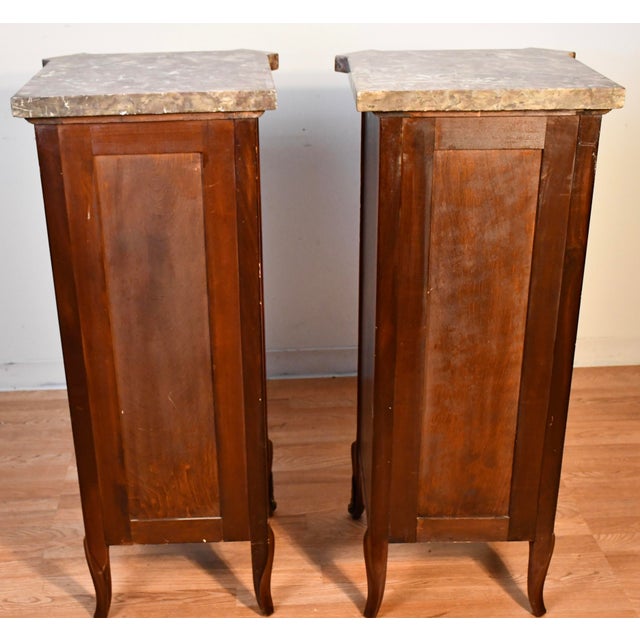 1900s Pair Antique French Louis XV Walnut & Satinwood Marble Top Lingerie Stands For Sale - Image 11 of 12