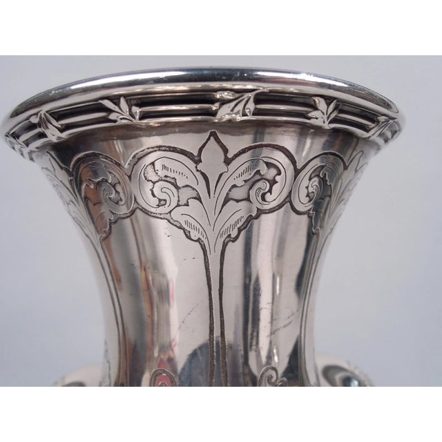 Victorian Tiffany Vase 11579 Antique Victorian Classical American Sterling Silver 1902/7 For Sale - Image 3 of 8