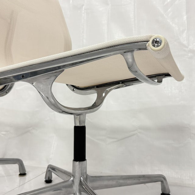 Pair Eames Aluminum Group Swivel Chairs for Herman Miller, Vitra Italy For Sale - Image 16 of 18