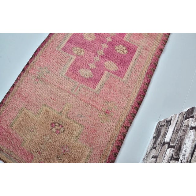 1950s Decorative Anatolian Handknotted Wool Runner For Sale In Phoenix - Image 6 of 10
