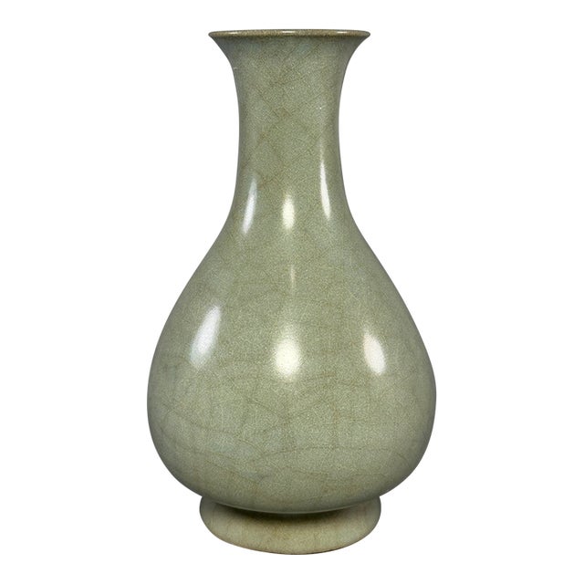 Antique Chinese Celadon Yuhuchun Vase With Crackle Glaze For Sale