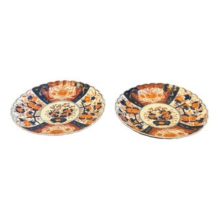 Antique Japanese Imari Porcelain Plates with Scalloped Edge, 1900, Set of 2 For Sale