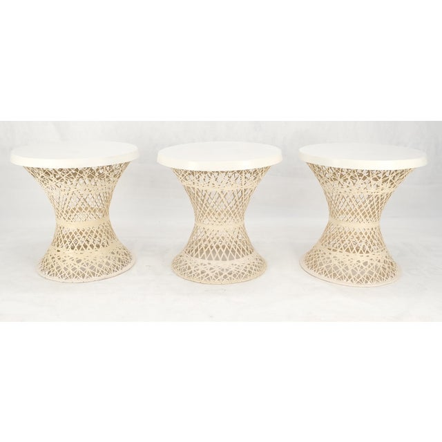 Set 3 Spun Fiberglass Molded Stone Textured 21" Round Top End Side Table Woodard For Sale - Image 10 of 16