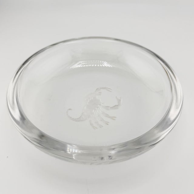 Mid 20th Century Val Saint Lambert Crystal Scorpio Dish or Ashtray With Etched Scorpion Motif For Sale - Image 9 of 10