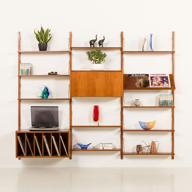 Randers Møbelfabrik PS System Wall Unit with Vinyl Records Cabinet and Expository Shelf from Randers Møbelfabrik, 1960s For Sale - Image 4 of 16