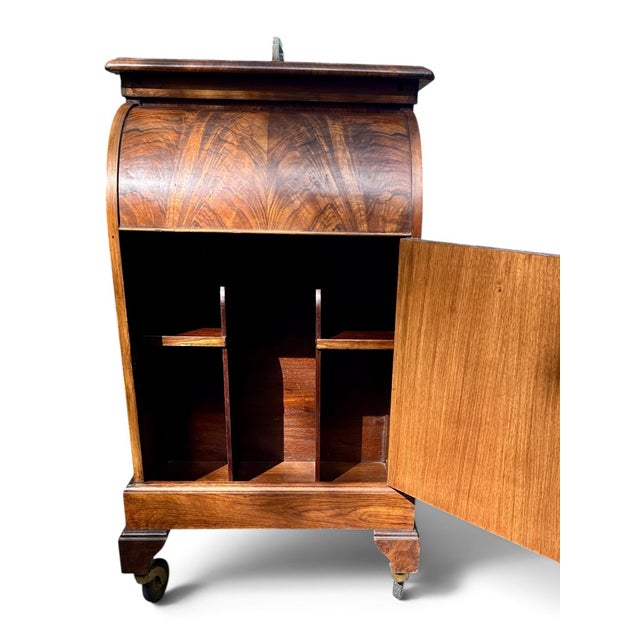 Art Deco Art Deco Walnut Asprey "Elevette" Patent Mechanical Drinks Cabinet, Circa 1930s. For Sale - Image 3 of 12