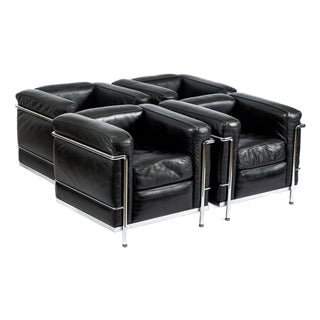 Set of Four Cassina Lc2 Black Leather Petit Lounge Chairs by Le Corbusier For Sale