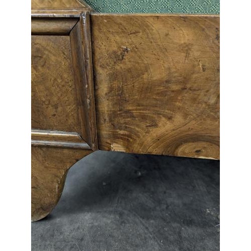 Restoration Bench in Flamed Mahogany For Sale - Image 6 of 9