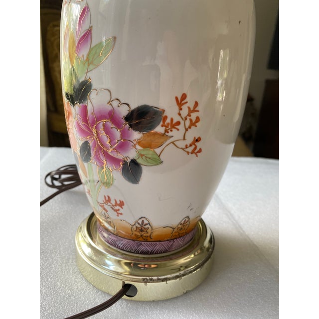 Ceramic Vintage Chinoiserie Porcelain Table Lamp, Hand-Painted Floral Motif, Gold Accents, Ornate Brass Details, Traditional Asian-Inspired Decor For Sale - Image 7 of 12