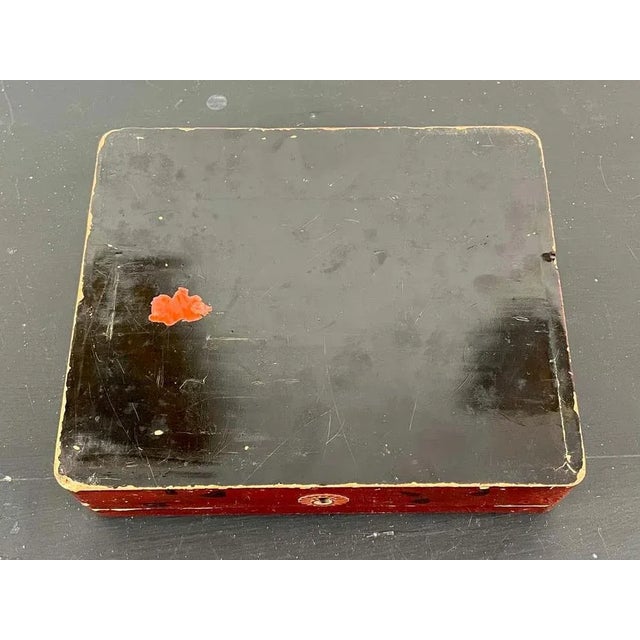 Japanese Lacquered Box, 1880 For Sale - Image 10 of 11