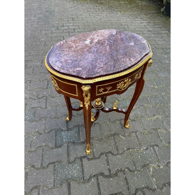 1960s French Louis XVI Pink Marble Mahogany Center Table 1pc For Sale - Image 4 of 13