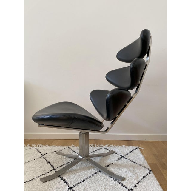 1990s Corona EJ 5 Lounge Chair and Ottoman by Poul Volther for Erik Jørgensen, 1970s, Set of 2 For Sale - Image 5 of 15