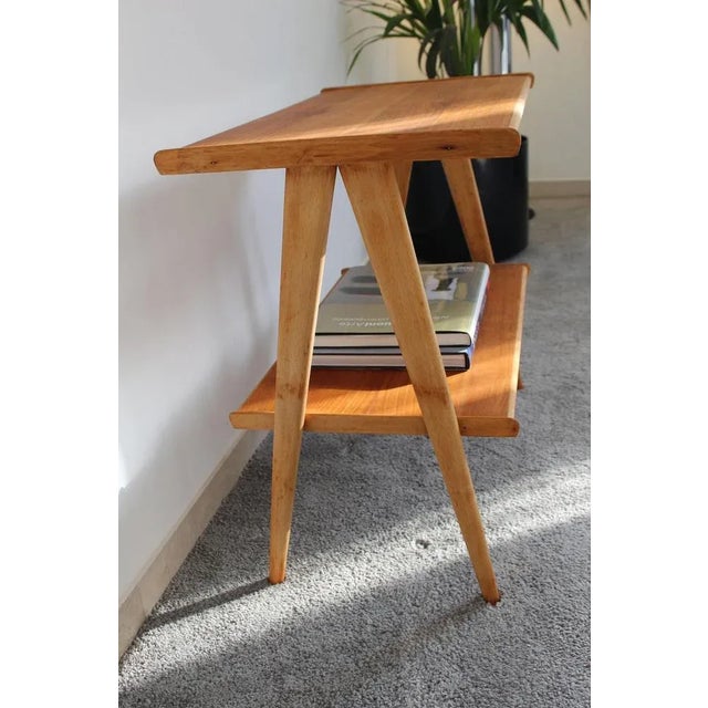 Coffee table in beech wood, restored, Italy 50s. Object in excellent condition.