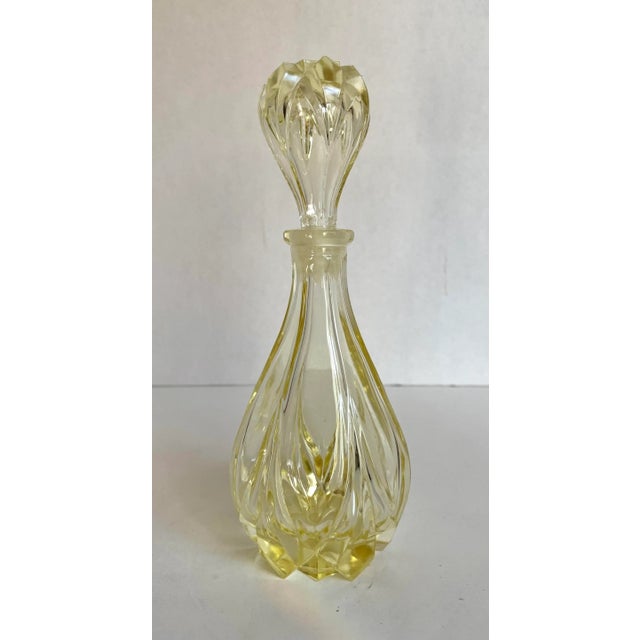 1920's Art Deco Yellow Glass Perfume Bottle by Irice Made in Germany For Sale - Image 4 of 12