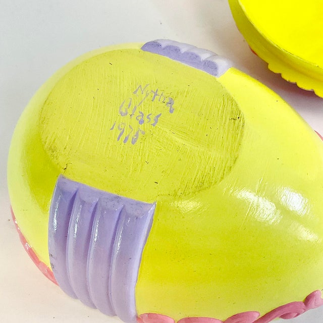 1975 Vintage Americana Folk Art Boho Chic Ceramic Easter Egg Box. For Sale - Image 11 of 11