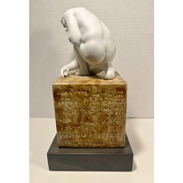 Lladró Scientia Porcelain Man Figurine Matte Finish #1018018 Mint Condition! For Sale - Image 4 of 13