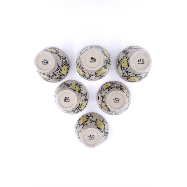 2020s Hand-Painted Bat Trang Vietnamese Ceramic Bowls With Yellow Floral Motifs and Chopstick Rests - Set of 6 For Sale - Image 5 of 12