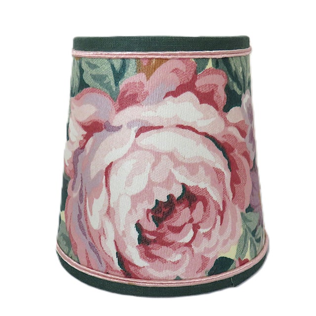 FREE SHIPPING ANYWHERE IN THE CONTINENTAL US! This is a set of 8 clip-on lamp shades. Floral fabric. Bell shaped. Each...