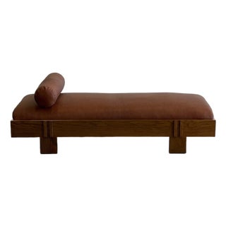 Madura Daybed in Sienna Leather For Sale