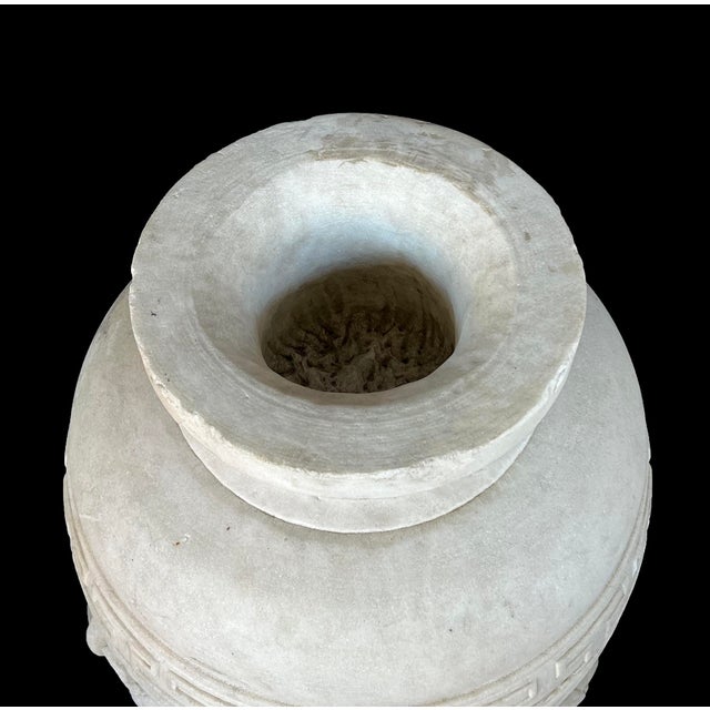 Italian Neoclassical Style Carved Marble Urn, After the Antique For Sale - Image 4 of 9